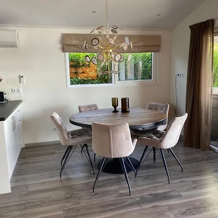 Seaside בית נופש Bovenkarspel